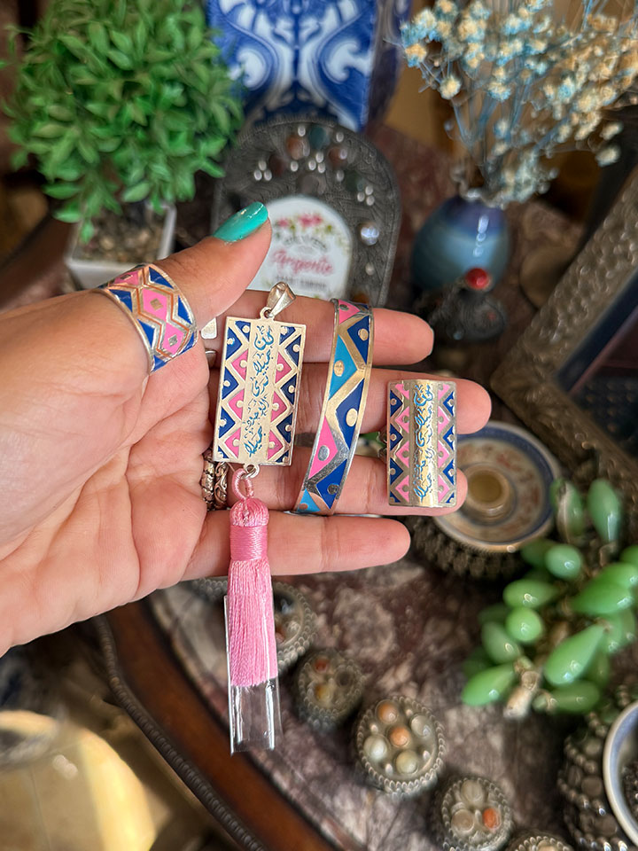 كن جميلاً ترى الوجود جميلاً